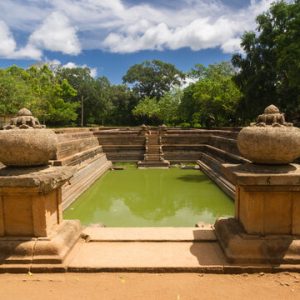 Twin Bath - කුට්ටම් පොකුණ